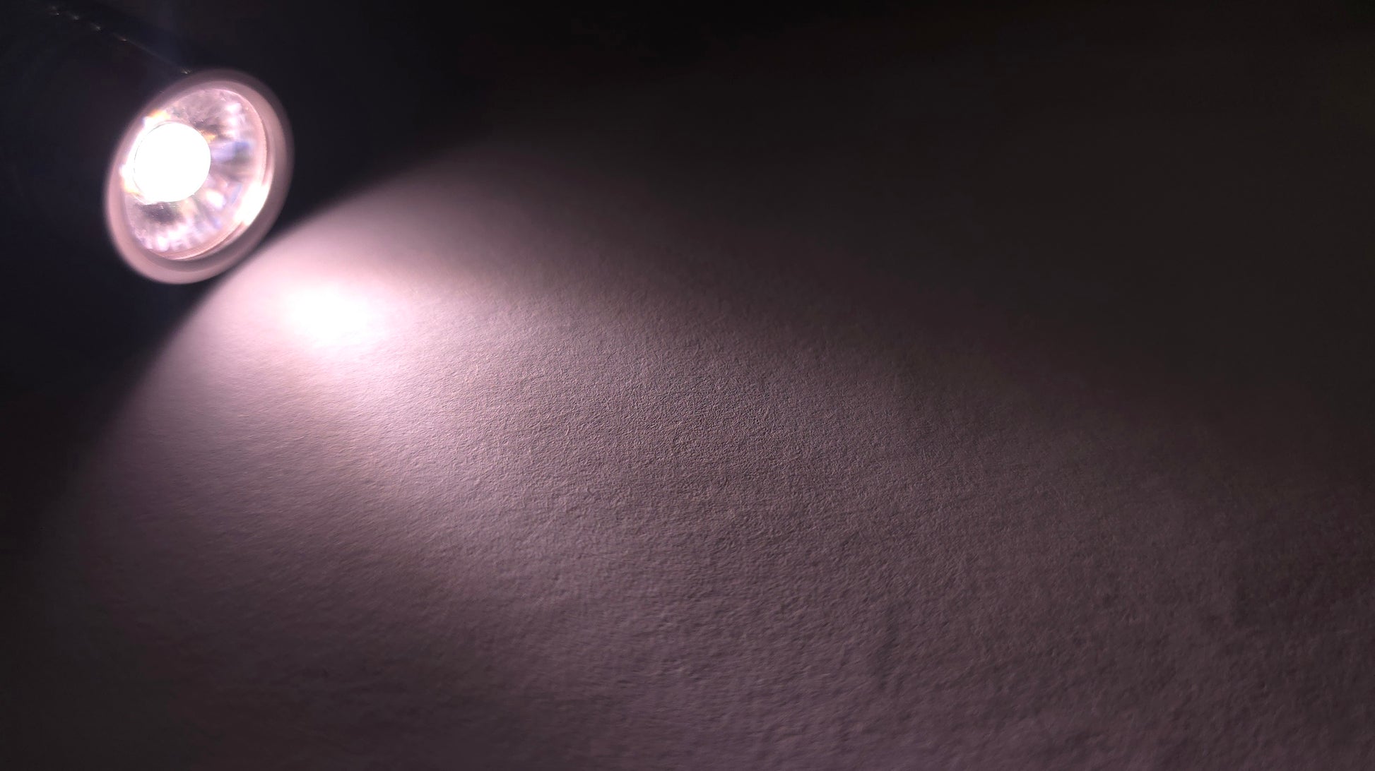 Noctigon KR1AA v1 14500/AA Custom LED Flashlight