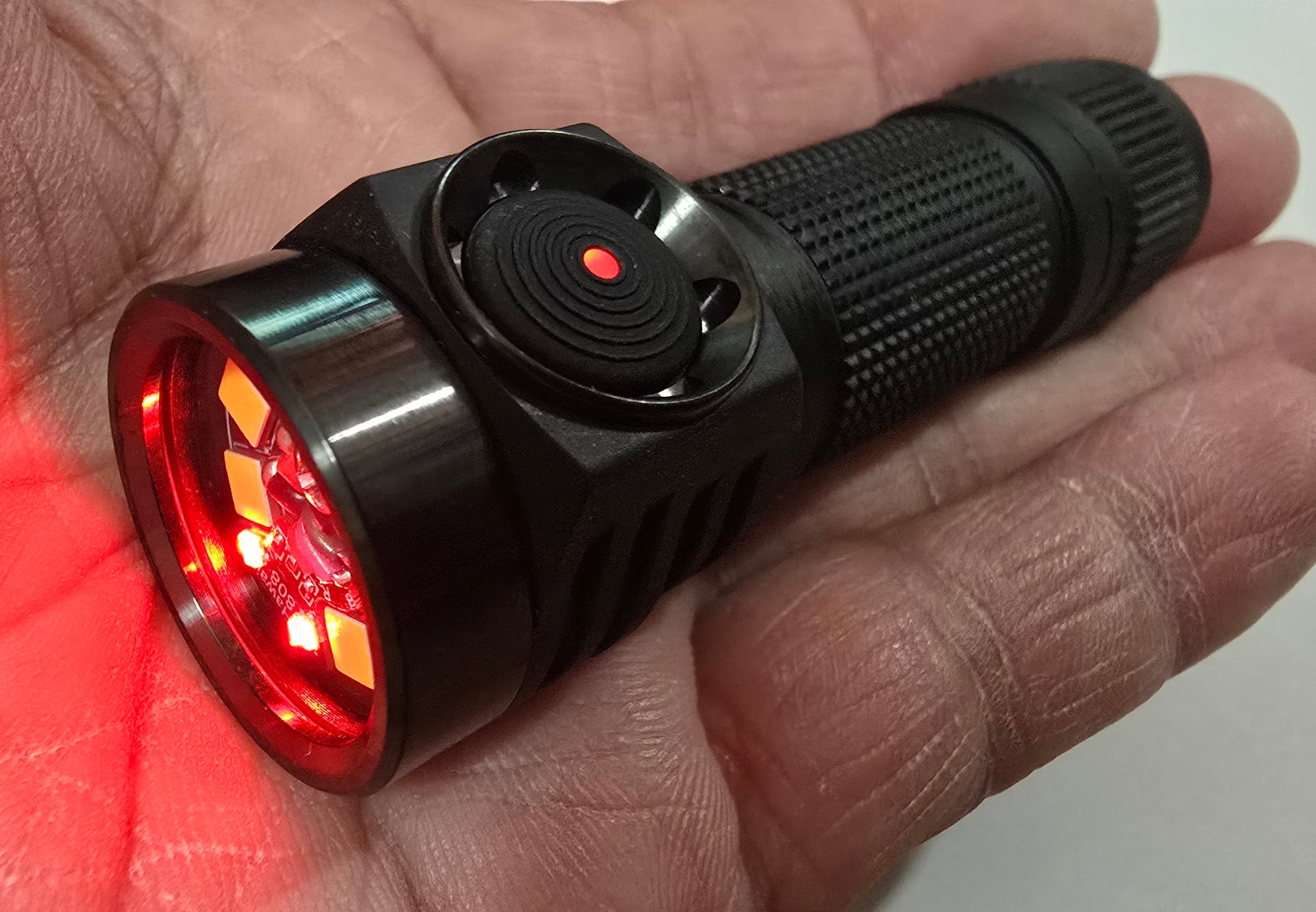 Emisar D3AA AA/14500 Premium Compact LED Flashlight *CUSTOM BUILT-TO-ORDER*