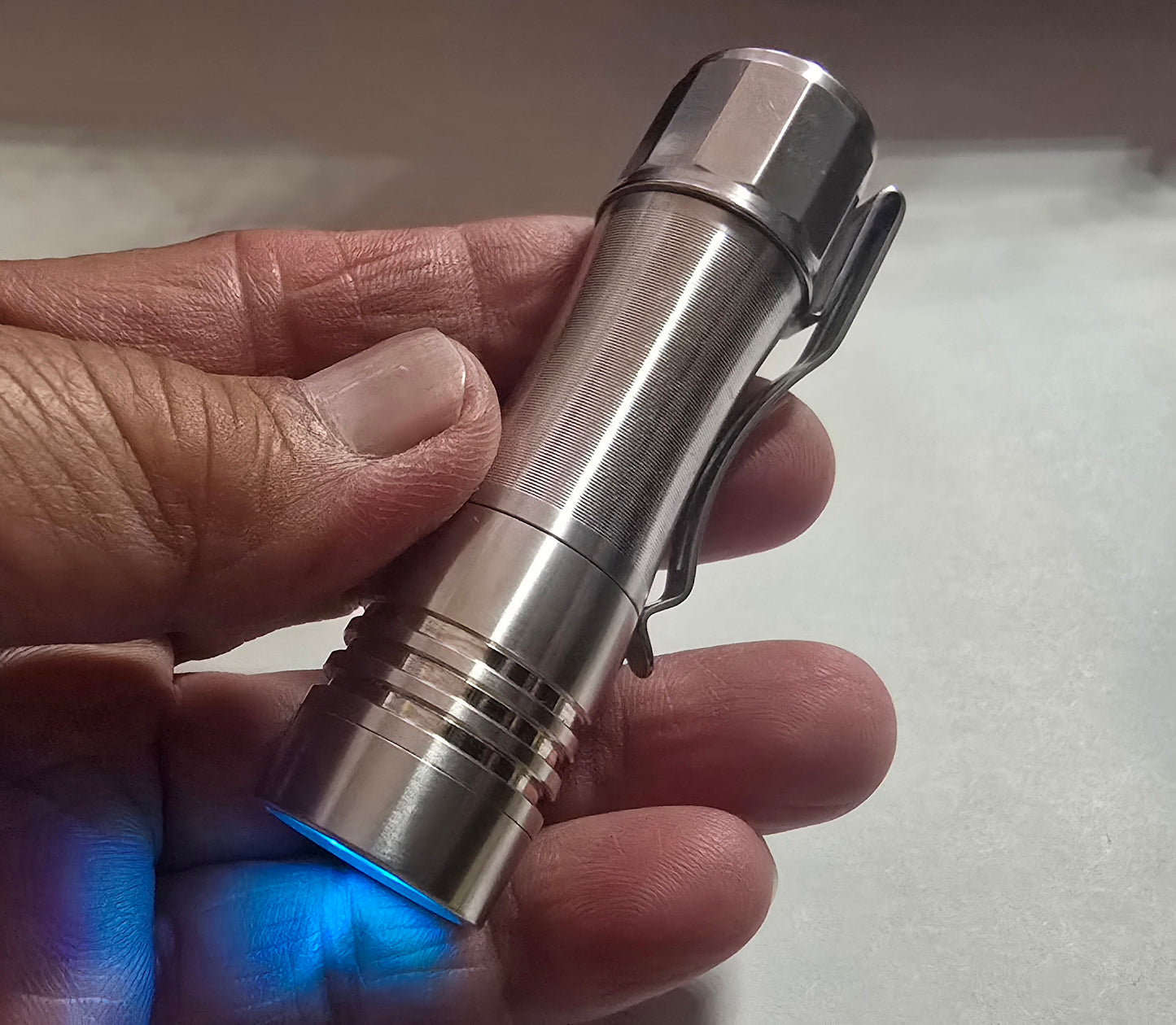Noctigon KR1AA v1 14500/AA Custom LED Flashlight