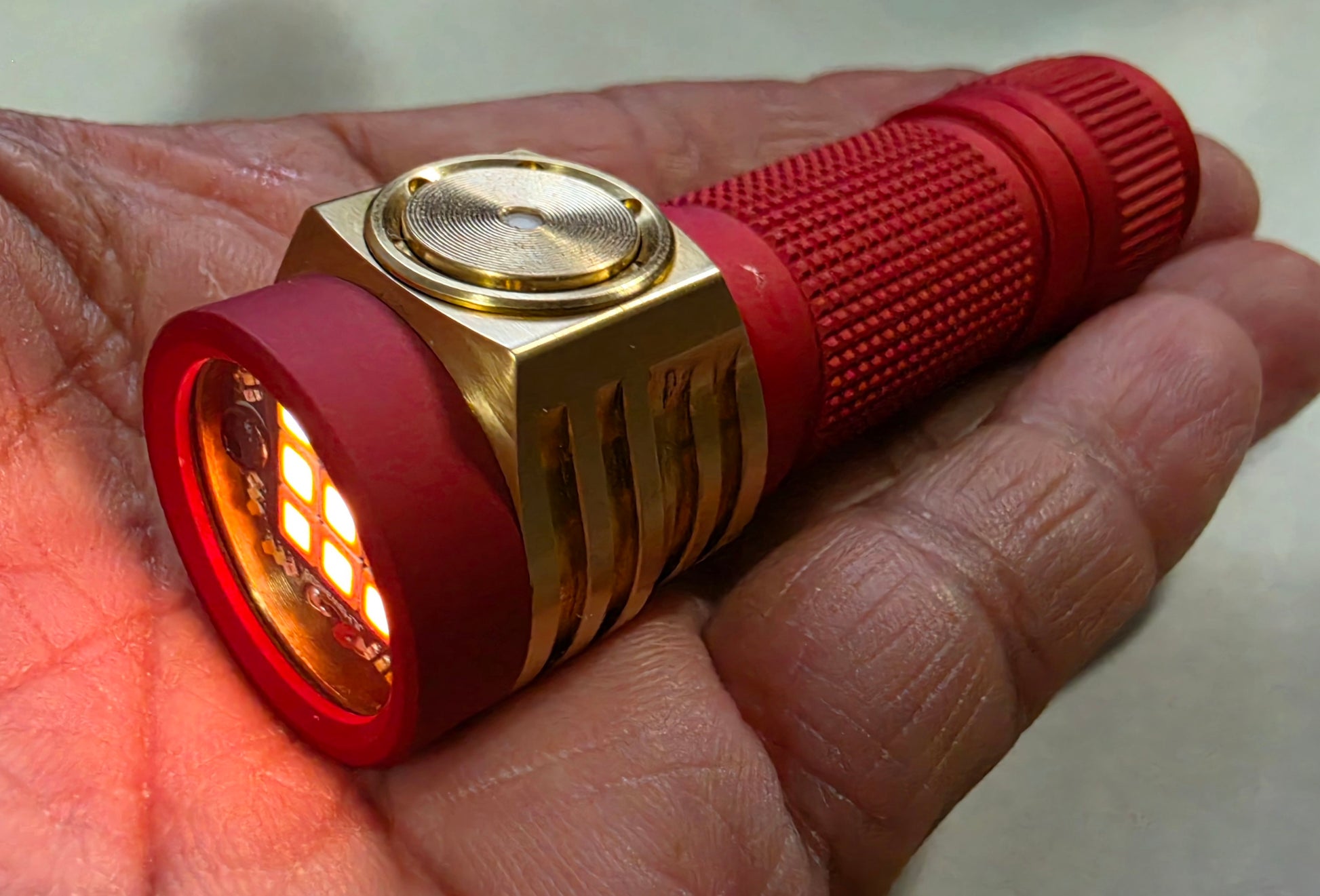 Emisar D3AA "MEGA" 9 x LED Mule