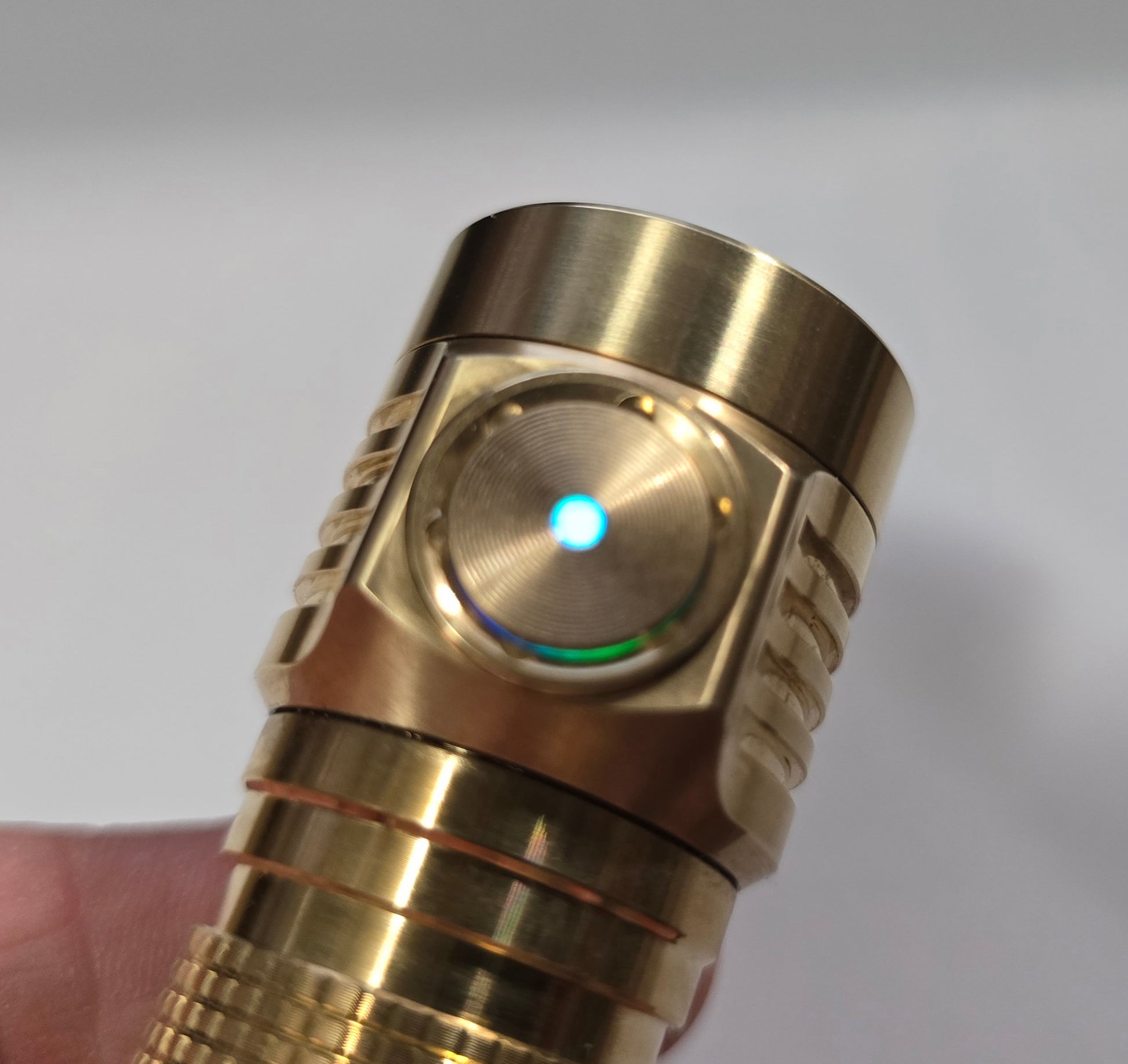 Emisar D4V2 Brass High Power LED Flashlight *CUSTOM BUILD-TO-ORDER*