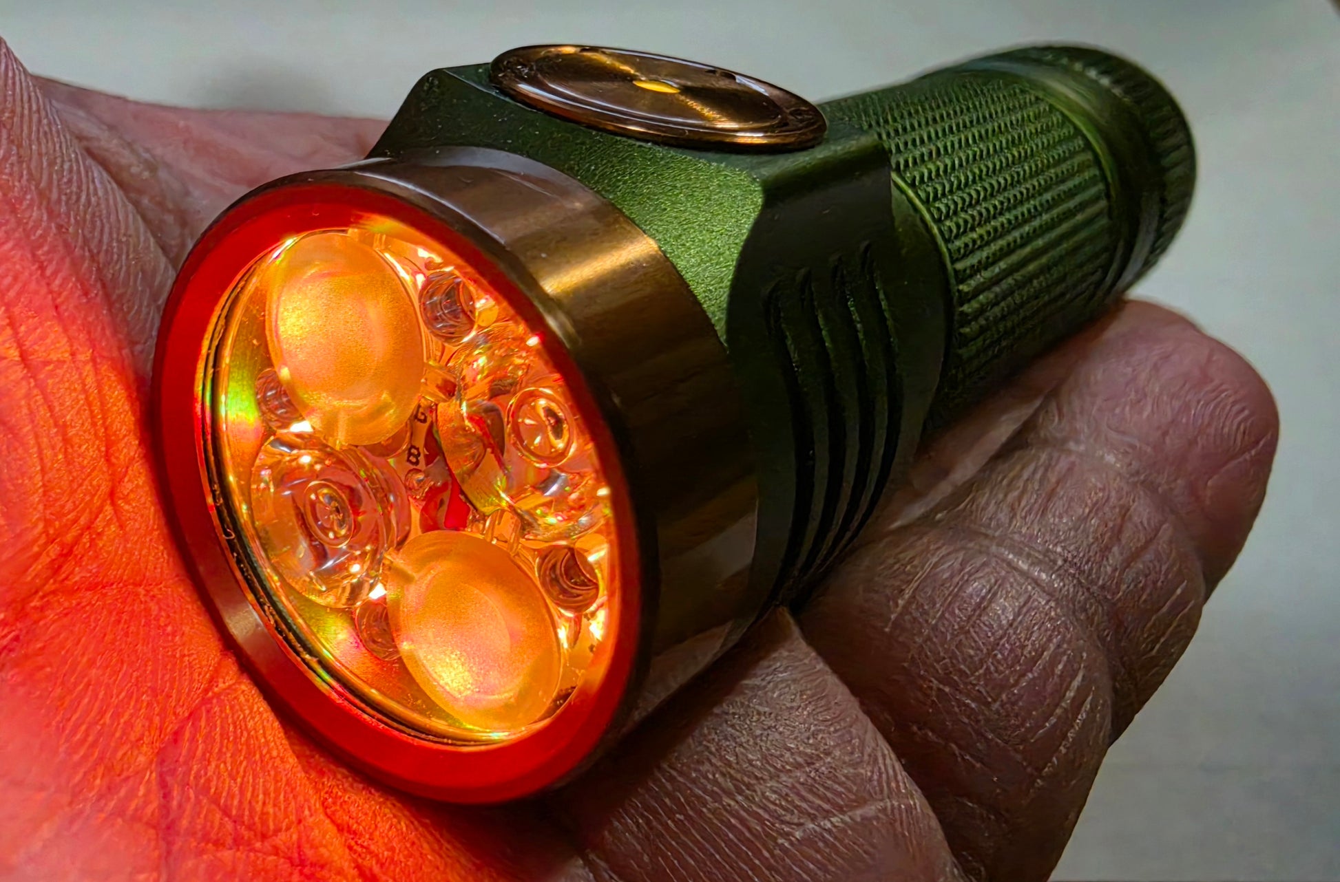 Emisar D4V2 5050SMD 2-Channel High Power Led Flashlight GREEN