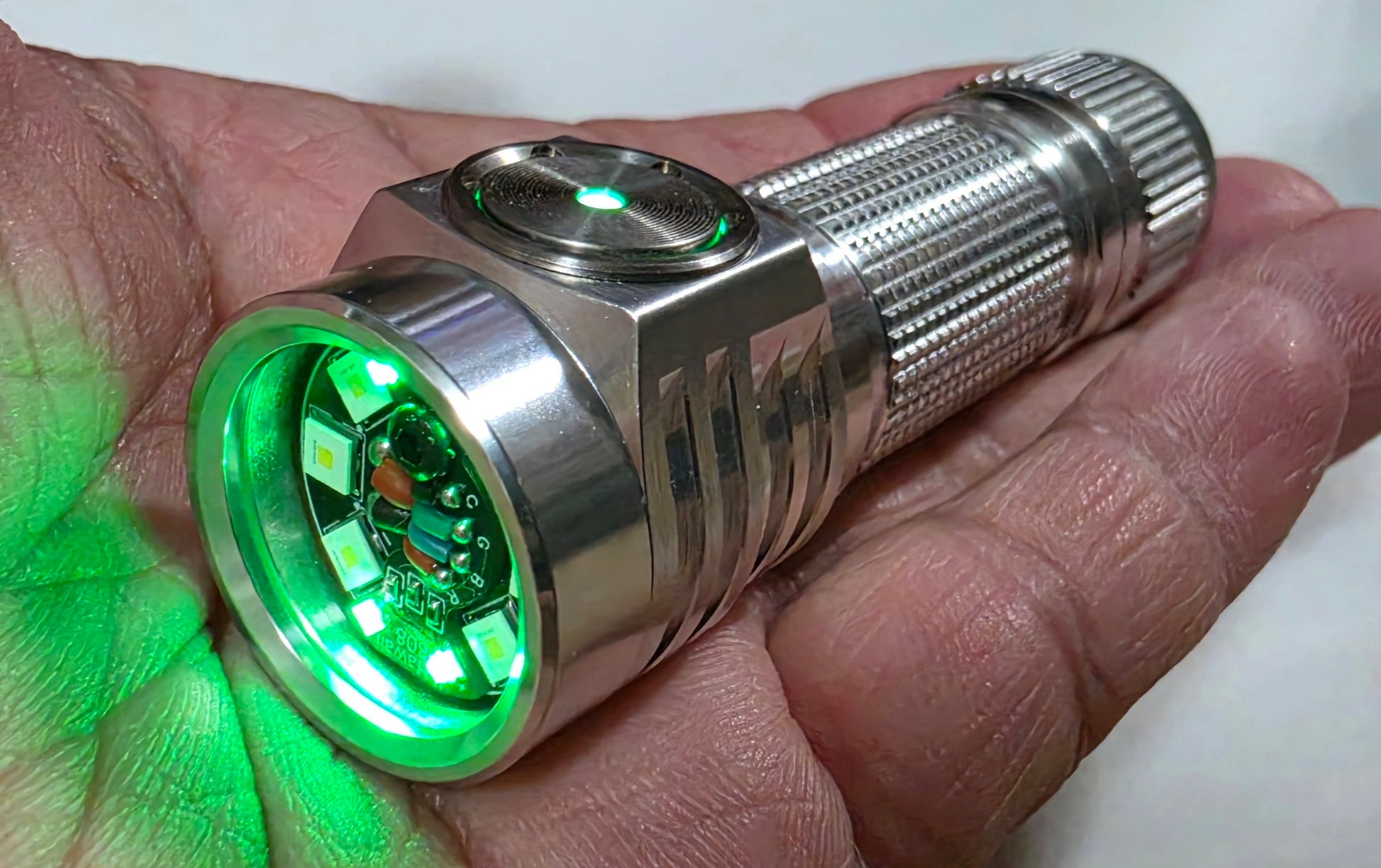 Emisar D3AA AA/14500 Premium Compact LED Flashlight *CUSTOM BUILT-TO-ORDER*