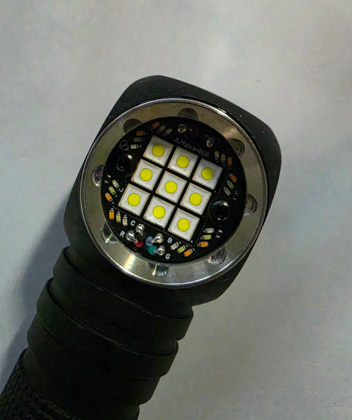 Emisar DW3AA "MEGA" 9 x LED Mule Right Angle Flashlight/Work light