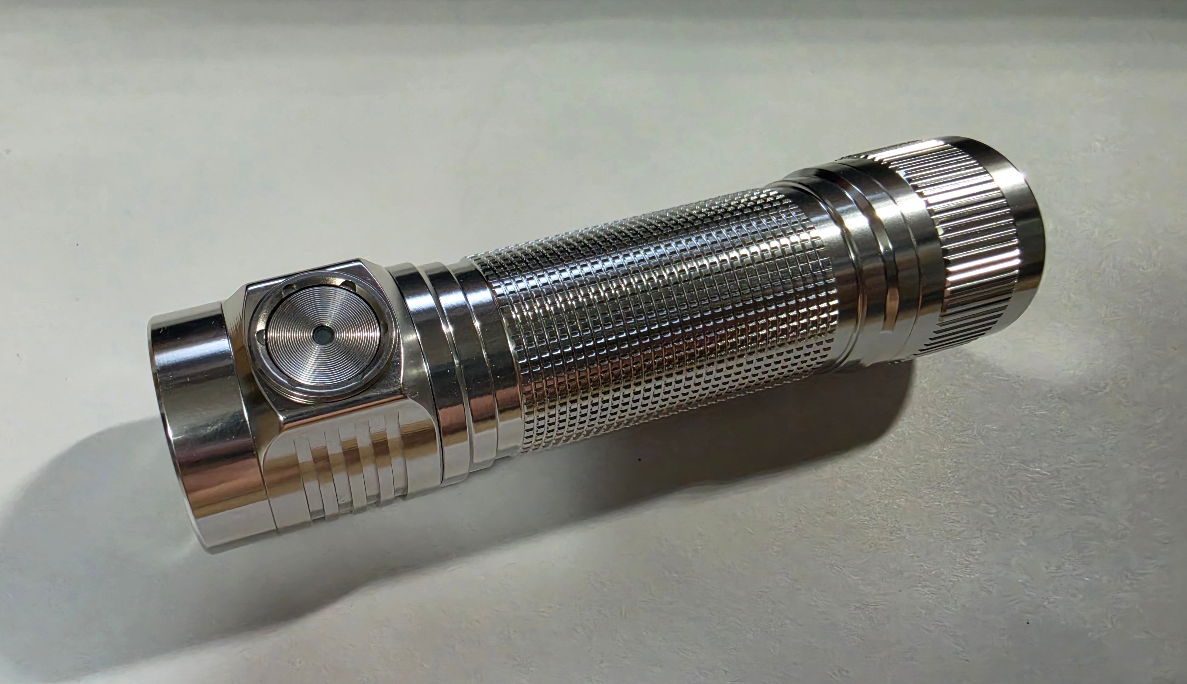 Emisar D4K 17 x LED 