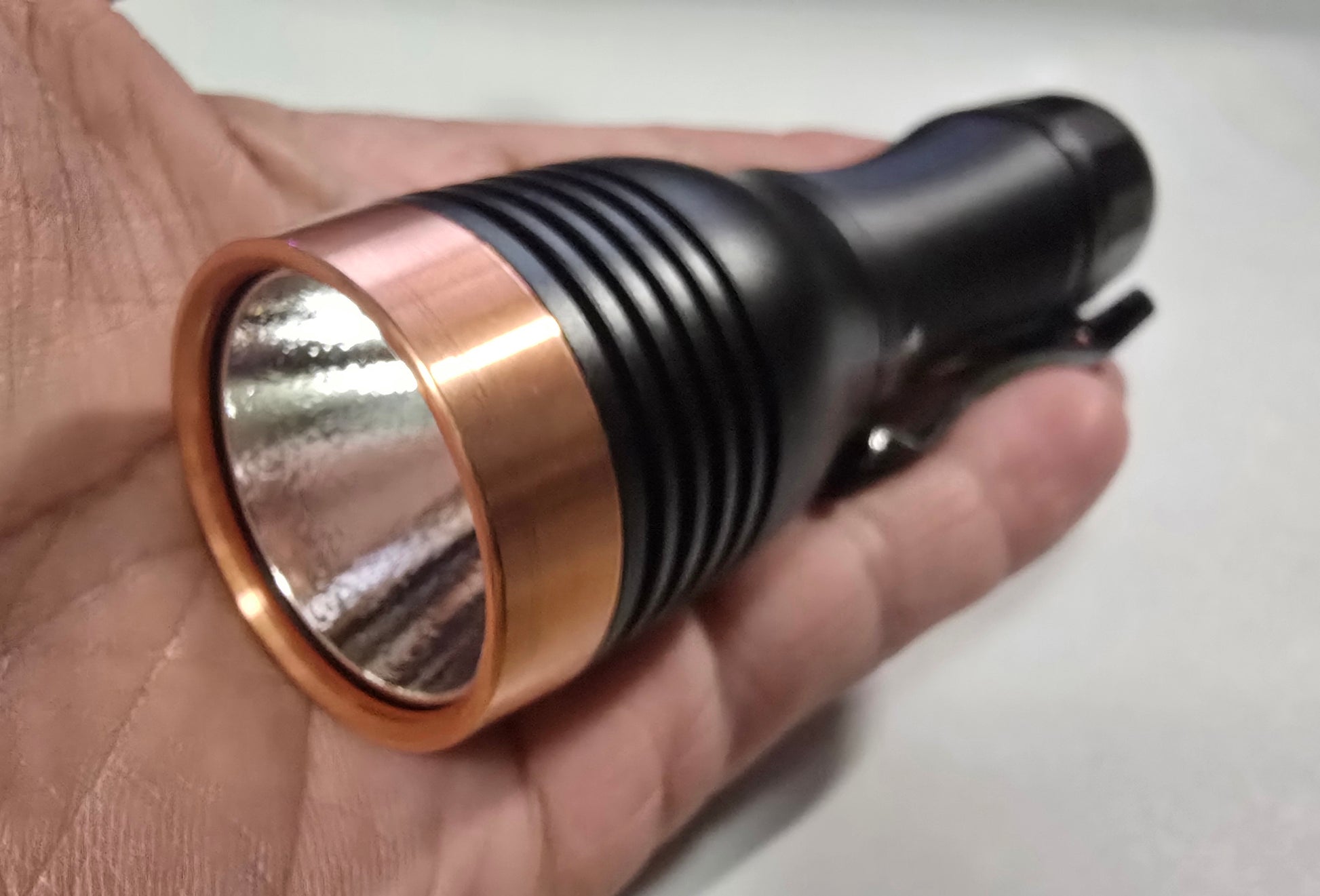 Noctigon KR1 18650 LED Flashlight *CUSTOM BUILT-TO-ORDER*