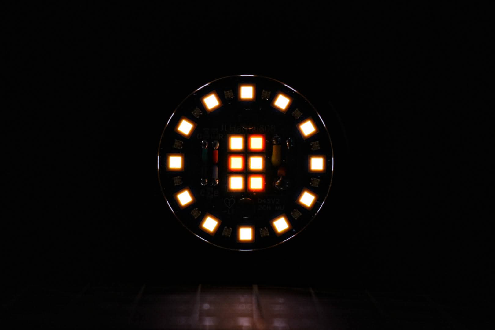 Emisar D4SV2 18 x LED Mule 2 Channel Tint Ramp *CUSTOM BUILT-TO-ORDER*