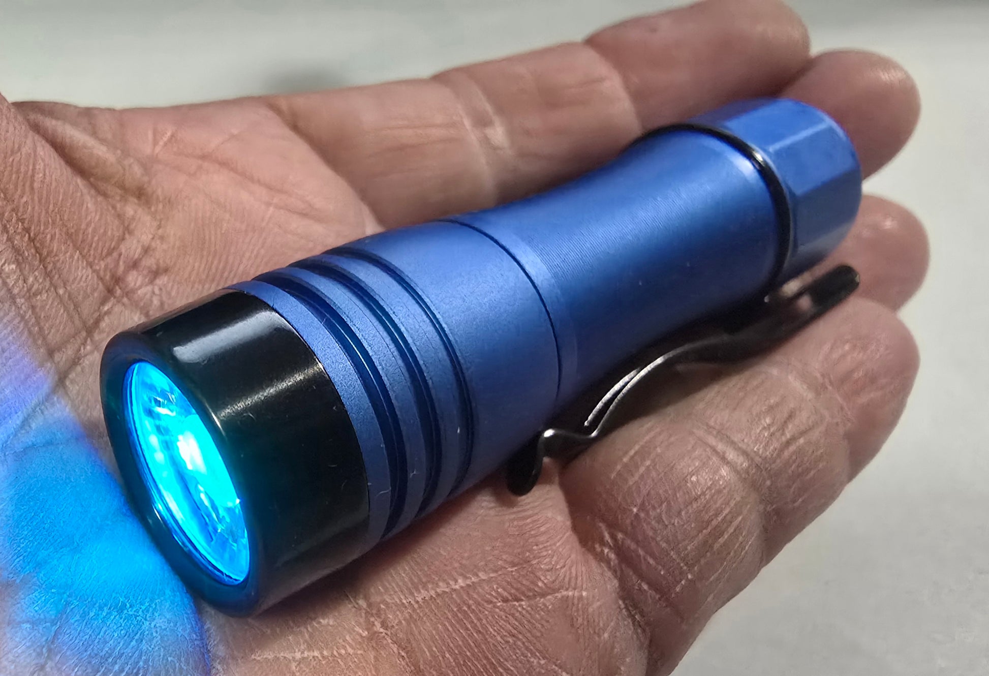 Noctigon KR1AA 14500/AA Custom LED Flashlight Noctigon KR1AA 14500/AA Custom LED Flashlight