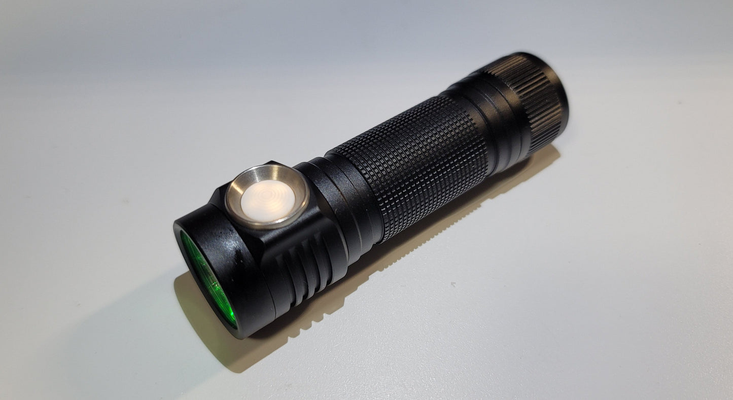Emisar D4v2 Quad Nichia 219b High CRI LED Flashlight BLACK