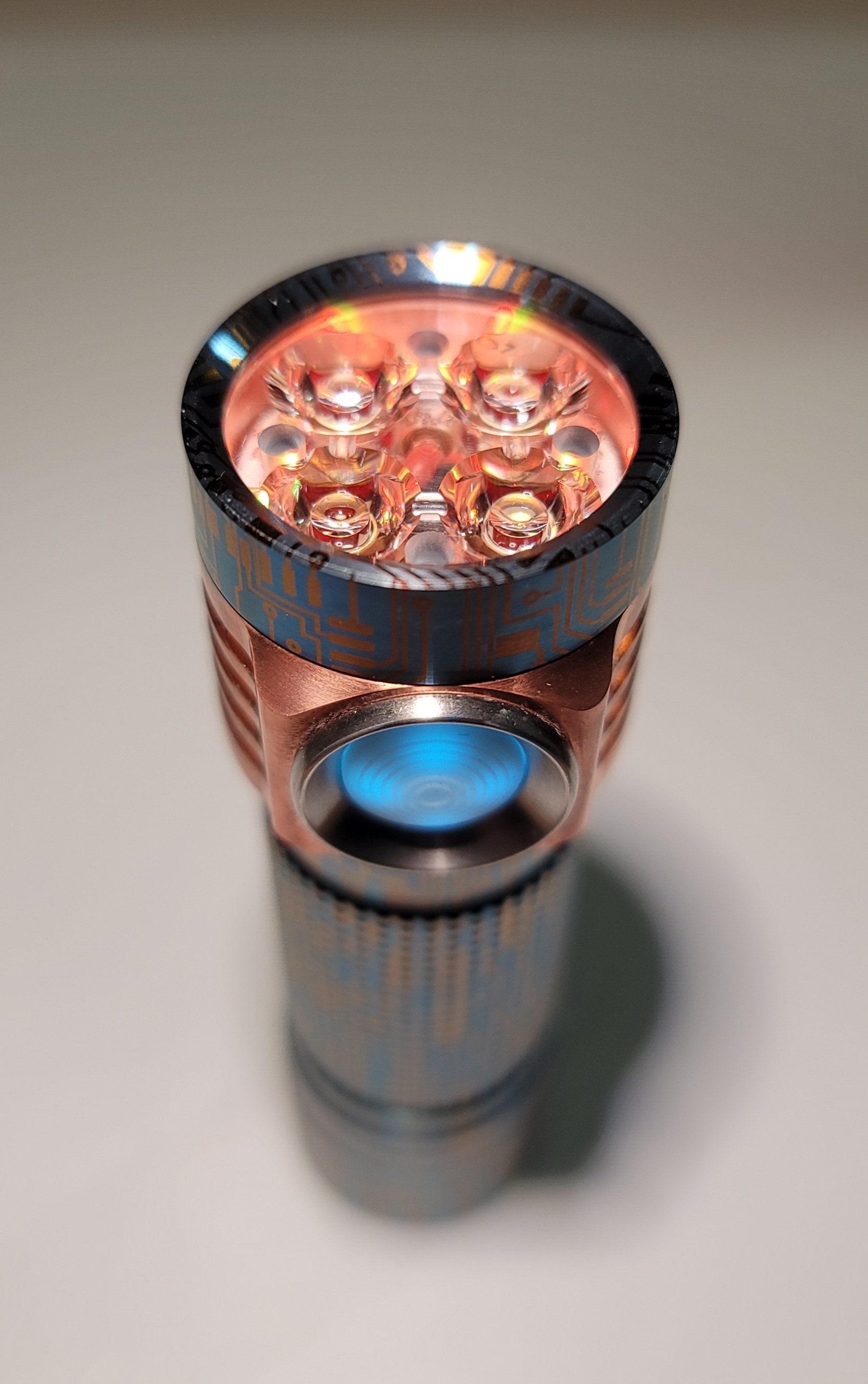 Emisar D4v2 Titanium Blue Circuit Cree XP-L HI 4300 Lumens Led Flashlight