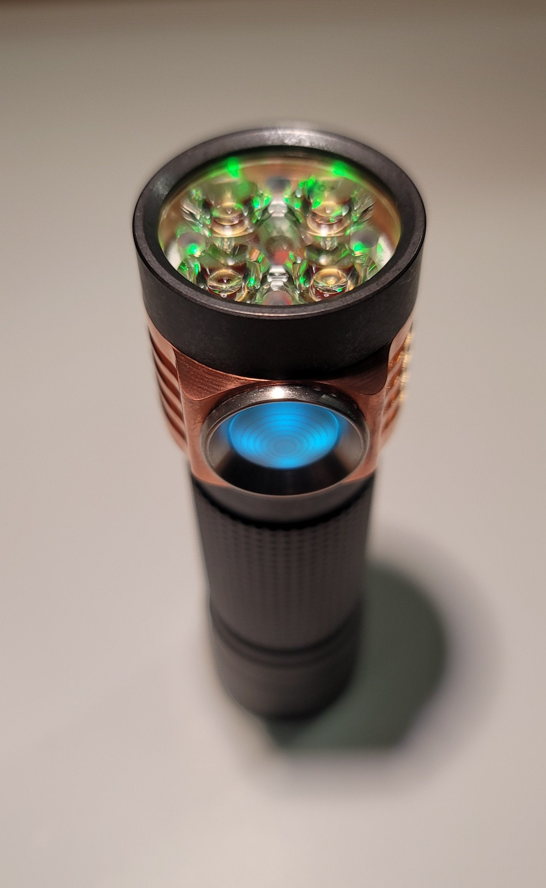 Emisar D4v2 Titanium Black Oil Cree XP-L HI 4300 Lumens High Power Led Flashlight