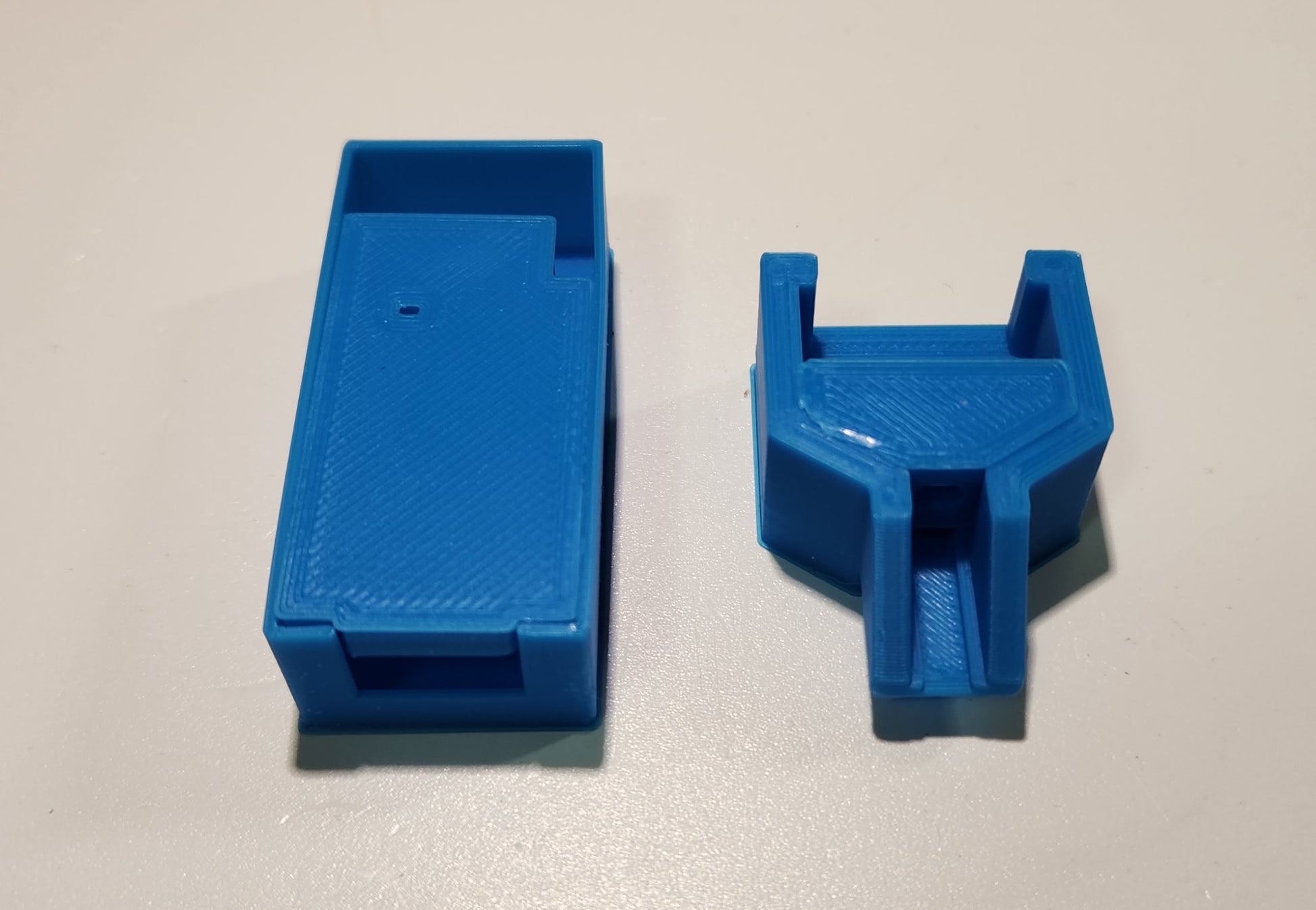 Emisar Noctigon Re-flashing Kit 3D Printed Case/Holder BLUE