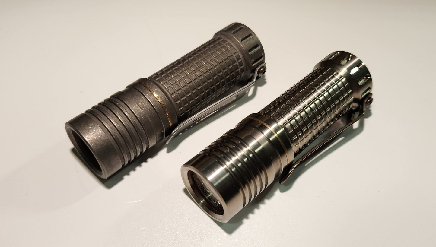 Maeerxu XT3 V2 Titanium 18350 3000LM EDC LED Flashlight