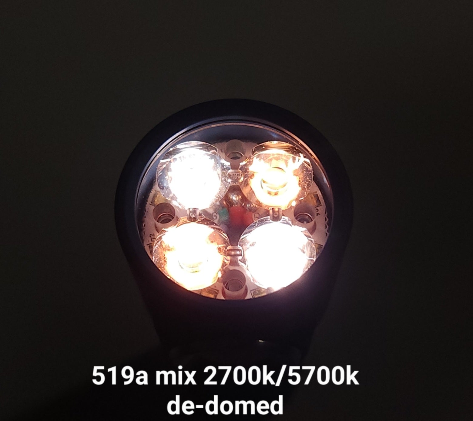 Emisar D4v2 Quad Nichia 519A High CRI LED Flashlight