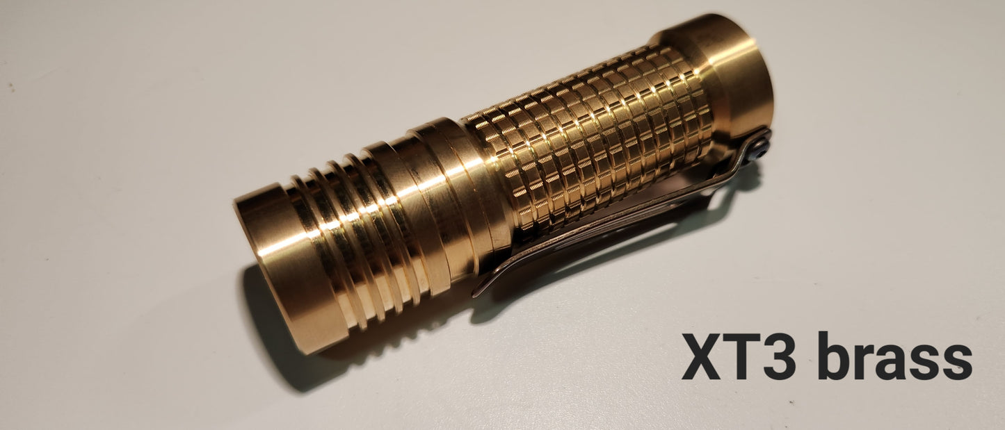 Maeerxu XT3 Brass 18350 3000LM EDC Flashlight