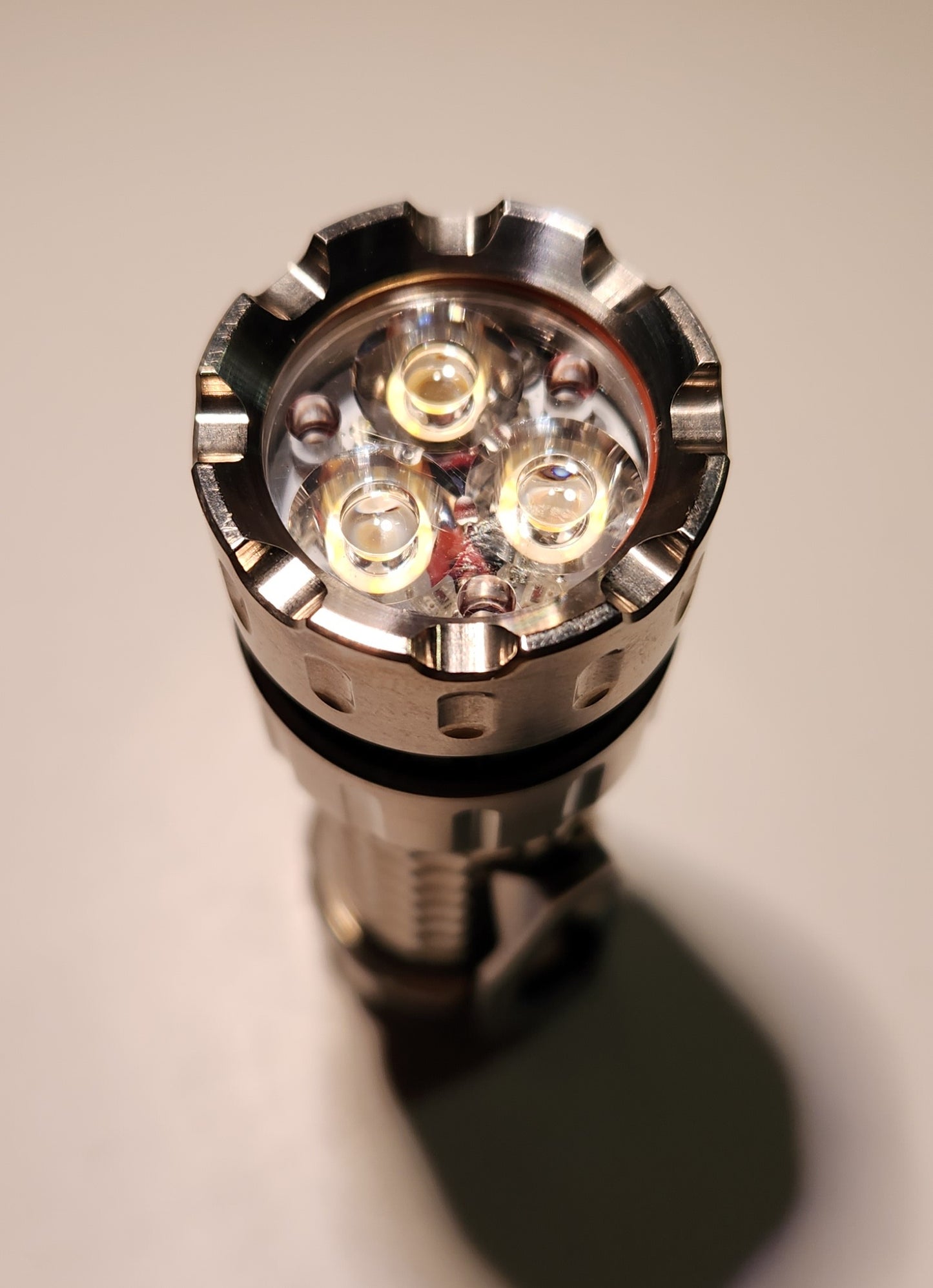 Maeerxu MT3 Titanium 18350 Nichia 519A Led Flashlight