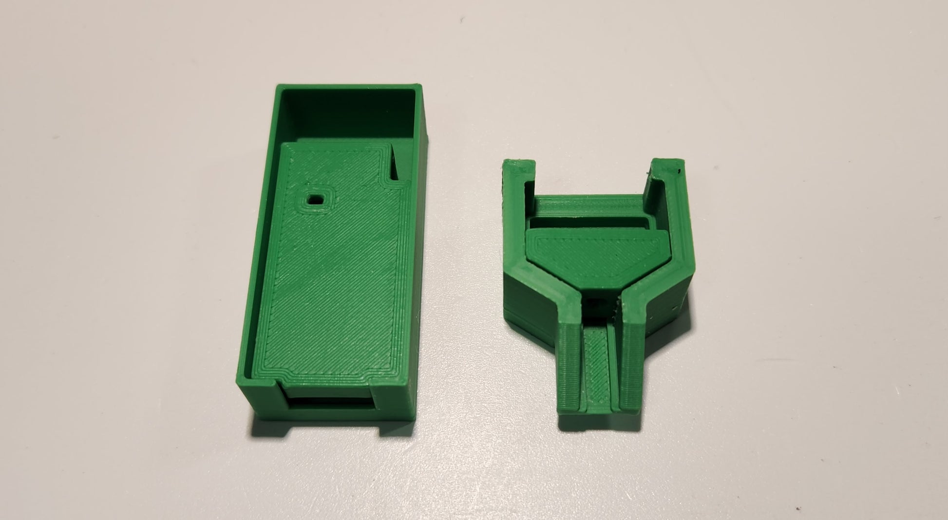 Emisar Noctigon Re-flashing Kit 3D Printed Case/Holder GREEN