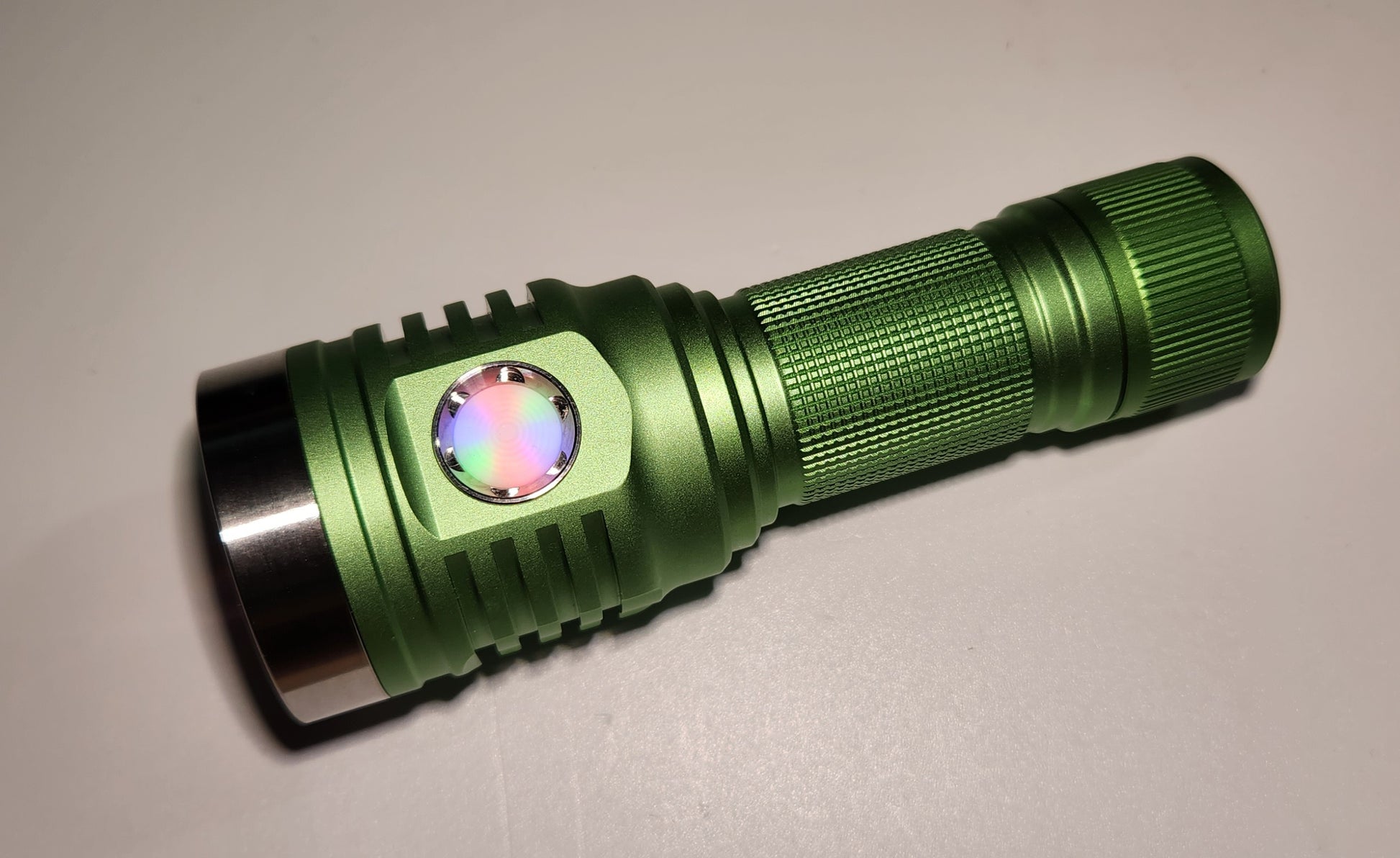 Noctigon DM11 21700 Mid-Range Thrower LED Flashlight GREEN