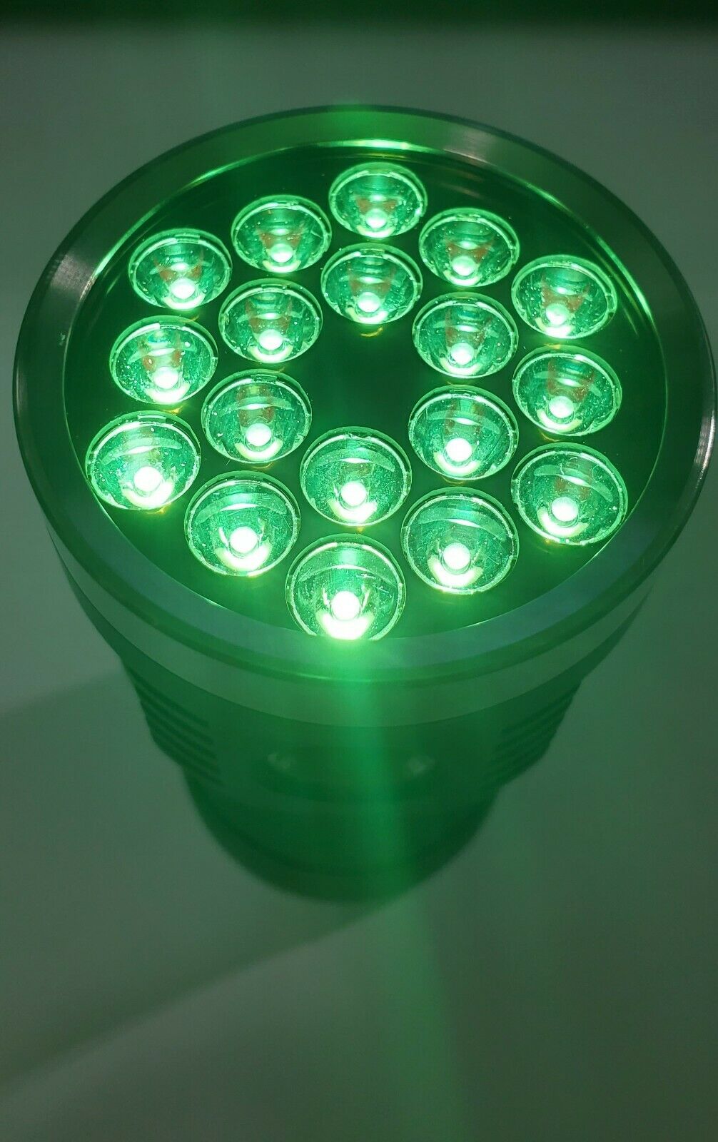 Emisar D18 18 X Osram W2 Green High Power LED Flashlight