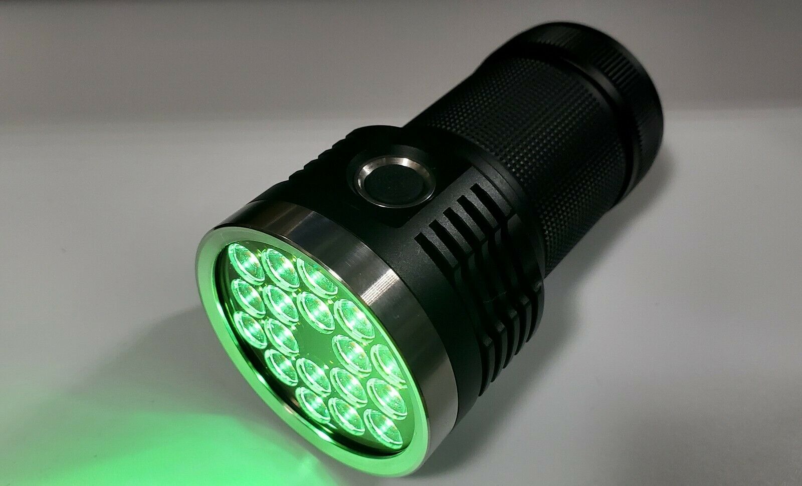 Emisar D18 18 X Osram W2 Green High Power LED Flashlight BLACK