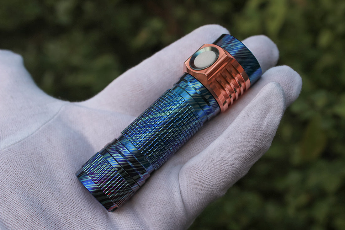 EMISAR D4V2 TITANIUM BLUE SWIRLS