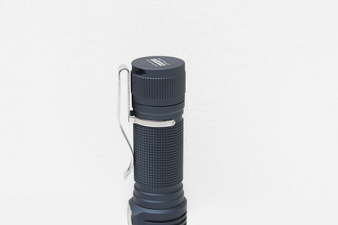 Emisar D4v2 Quad Nichia 519A High CRI LED Flashlight