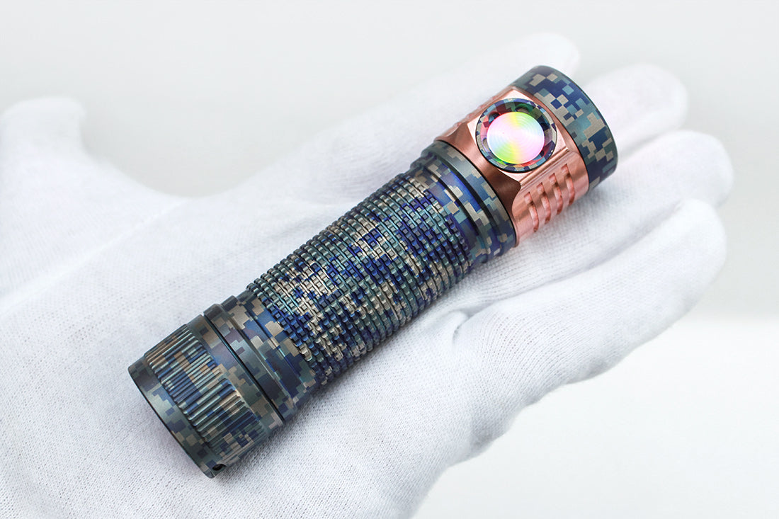 Emisar D4K D4KTI Titanium Colorful Nichia 519A 21700 High Power LED Flashlight A. PIXEL CAMO 1