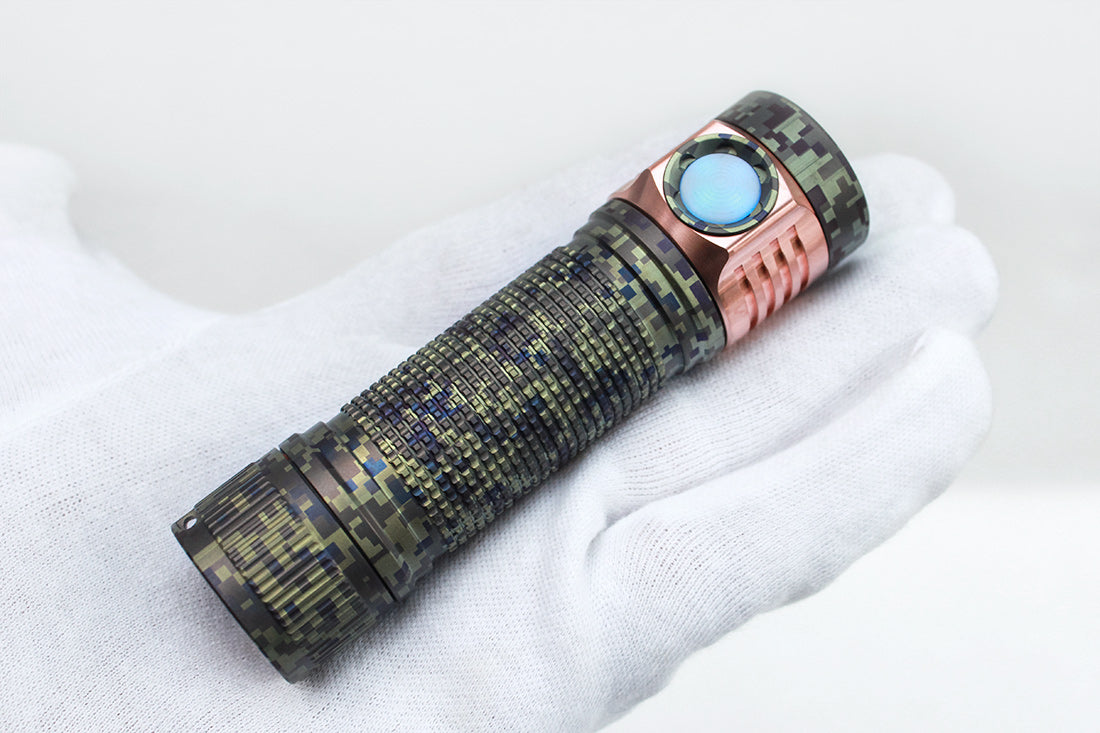 Emisar D4K D4KTI Titanium Colorful Nichia 519A 21700 High Power LED Flashlight B. PIXEL CAMO 2